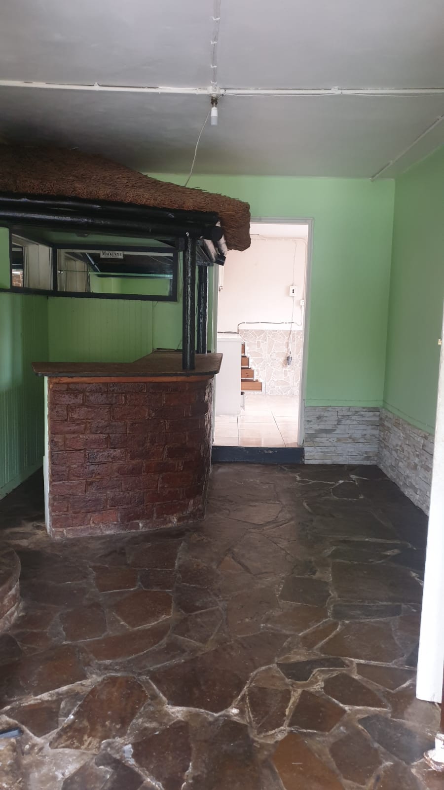 To Let 1 Bedroom Property for Rent in Cambridge Eastern Cape